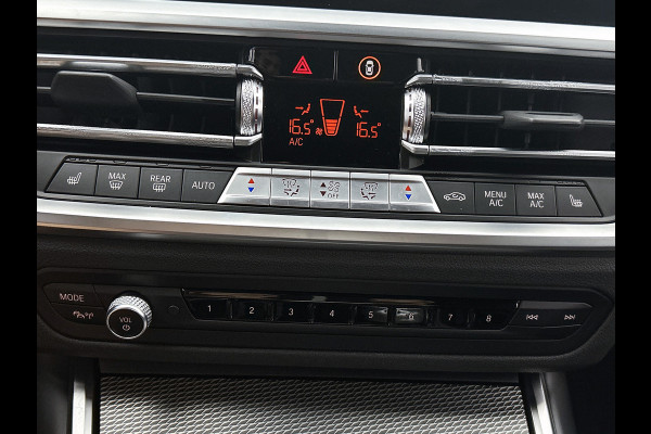 BMW 3-serie 320i High Executive M-pakket Performance(Dealer OndH, Camera, Carplay, StoelV, Navi Prof, Etc)