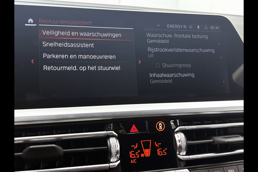 BMW 3-serie 320i High Executive M-pakket Performance(Dealer OndH, Camera, Carplay, StoelV, Navi Prof, Etc)