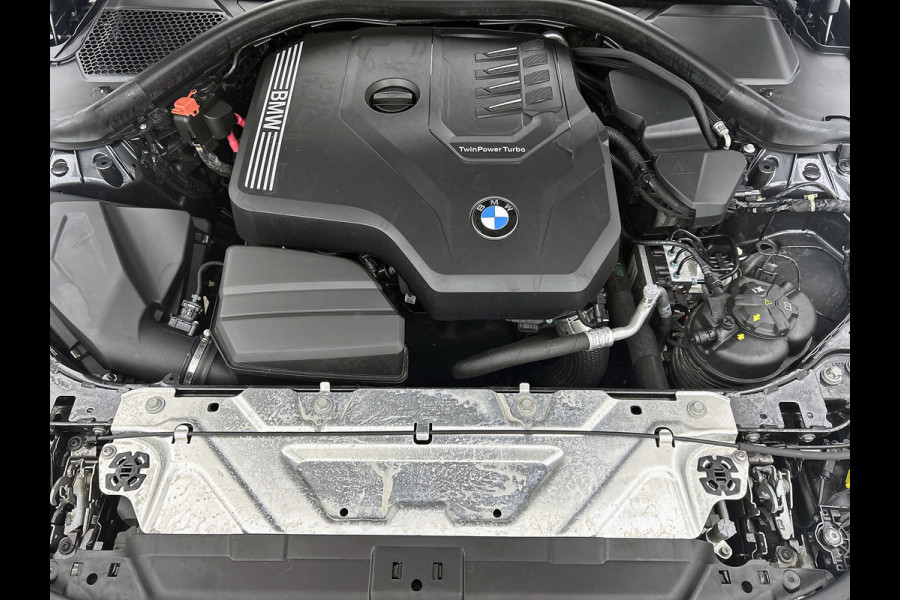 BMW 3-serie 320i High Executive M-pakket Performance(Dealer OndH, Camera, Carplay, StoelV, Navi Prof, Etc)