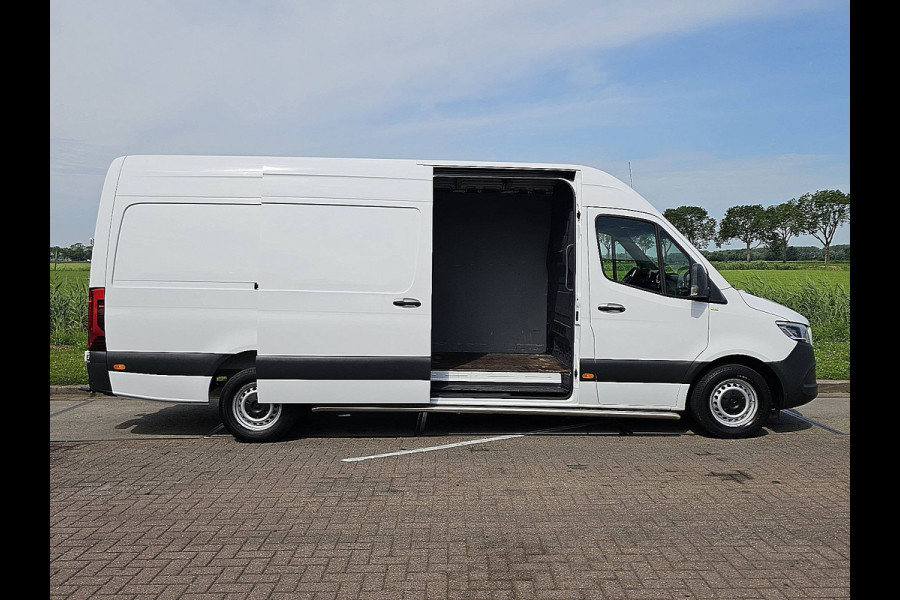 Mercedes-Benz Sprinter 316 L3H2 3.5T-trekhaak, Adap-cruise, Navi, Automaat, Carplay, MBUX10, LED, Leer