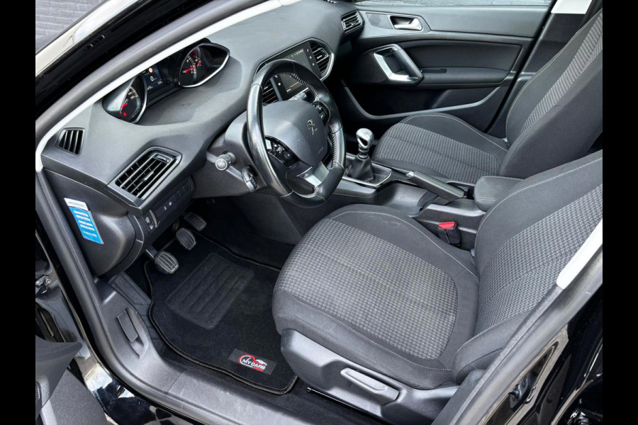 Peugeot 308 SW 1.2 PureTech Blue Lease Executive|PANO|PDC|NAVI|CRUISE|CARPLAY|NWE APK