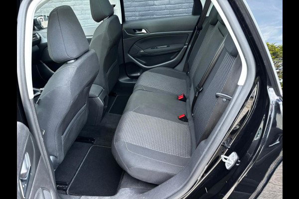 Peugeot 308 SW 1.2 PureTech Blue Lease Executive|PANO|PDC|NAVI|CRUISE|CARPLAY|NWE APK