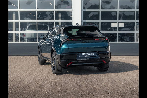 Alfa Romeo junior Elettrica Ti 54 kWh | Clima | Adapt. Cruise | Keyless | Handsfree A-Klep | PDC rondom | Pack Techno | Warmtepomp | Bicolore