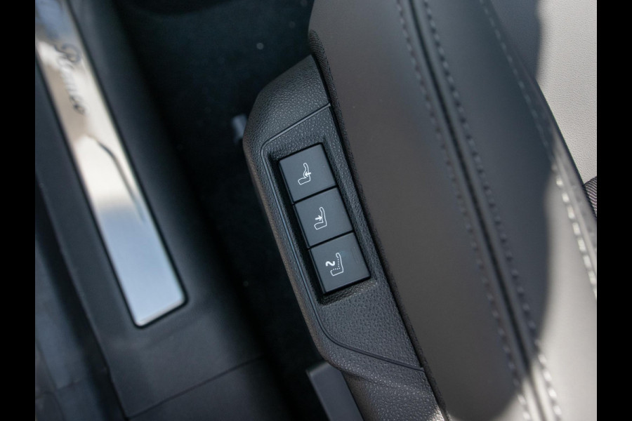 Alfa Romeo junior Elettrica Ti 54 kWh | Clima | Adapt. Cruise | Keyless | Handsfree A-Klep | PDC rondom | Pack Techno | Warmtepomp | Bicolore