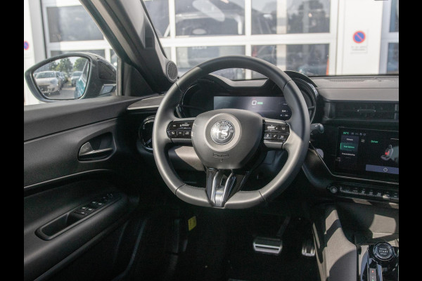 Alfa Romeo junior Elettrica Ti 54 kWh | Clima | Adapt. Cruise | Keyless | Handsfree A-Klep | PDC rondom | Pack Techno | Warmtepomp | Bicolore