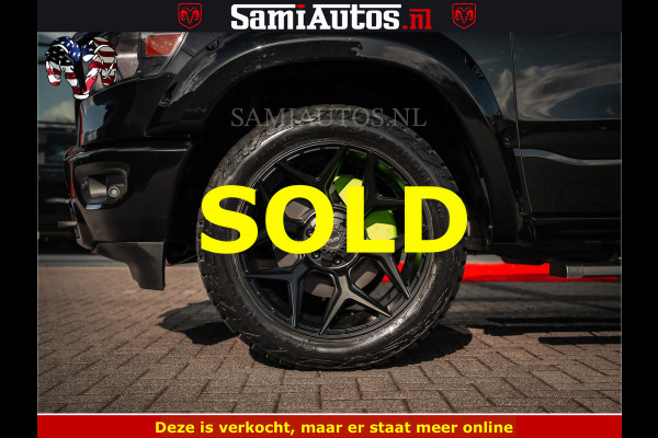 Dodge Ram SPORT | 5.7 V8 4x4 HEMI | PANORAMA DAK | GROOTSCHERM 12 INCH | LPG | Diamond Black Pearl | CREW CAB | DUBBELE CABINE | 5 PERSOONS | DC | VOORRAAD NR 2554 - 6048 | De specialist in Amerikaanse pick‑ups in Nederland en Europa.