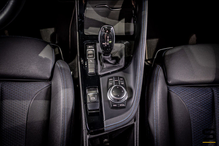 BMW X2 SDrive20i High Executive|M-sport|StoelV|DealerOnderho