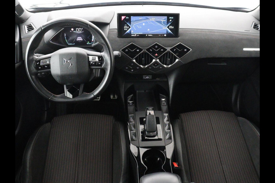DS DS 3 Crossback E-Tense Performance Line+ 50 kWh | SOH 92,3% | Warmtepomp | Matrix LED | Alcantara | Side Assist | Camera | Carplay | Keyless | Navigatie | DAB | Climate control | Cruise control