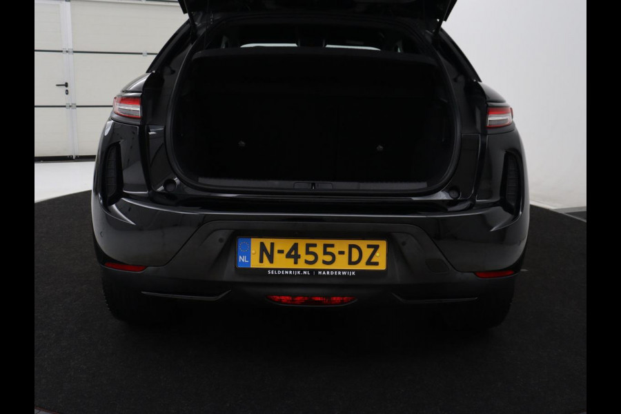 DS DS 3 Crossback E-Tense Performance Line+ 50 kWh | SOH 92,3% | Warmtepomp | Matrix LED | Alcantara | Side Assist | Camera | Carplay | Keyless | Navigatie | DAB | Climate control | Cruise control