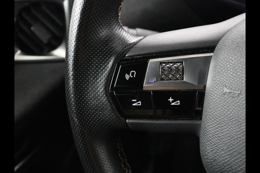 DS DS 3 Crossback E-Tense Performance Line+ 50 kWh | SOH 92,3% | Warmtepomp | Matrix LED | Alcantara | Side Assist | Camera | Carplay | Keyless | Navigatie | DAB | Climate control | Cruise control