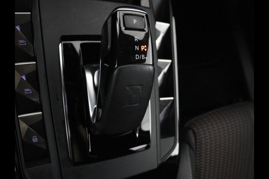 DS DS 3 Crossback E-Tense Performance Line+ 50 kWh | SOH 92,3% | Warmtepomp | Matrix LED | Alcantara | Side Assist | Camera | Carplay | Keyless | Navigatie | DAB | Climate control | Cruise control