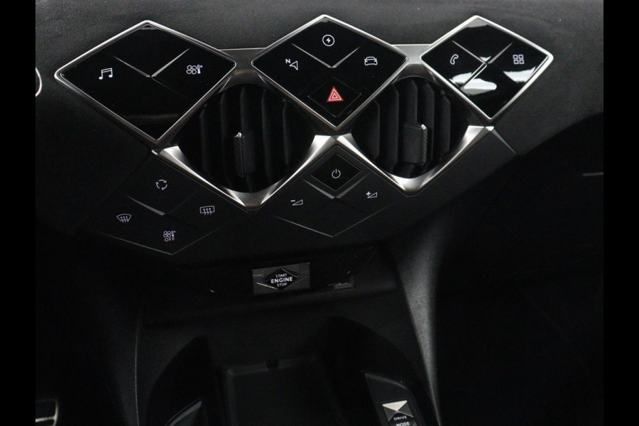 DS DS 3 Crossback E-Tense Performance Line+ 50 kWh | SOH 92,3% | Warmtepomp | Matrix LED | Alcantara | Side Assist | Camera | Carplay | Keyless | Navigatie | DAB | Climate control | Cruise control