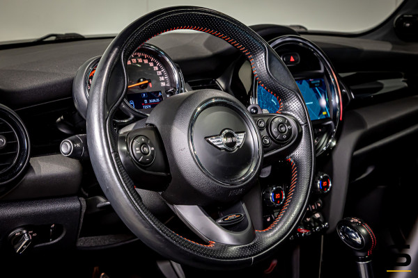MINI 5-deurs 2.0 Cooper S Chili|Pano|H&K|Leder|StoelV|1eig