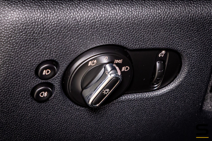 MINI 5-deurs 2.0 Cooper S Chili|Pano|H&K|Leder|StoelV|1eig