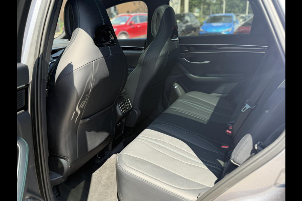 BYD Seal U DM-i Comfort 1.5 DM-i FWD VAN: 38.900,- VOOR: 33.330- UW WKVOORDEEL: 5.470,- | 9000 KM ! 125km electrisch rijbereik | 6 jaar volledige BYD GARANTIE TM 2031 | FULL OPTION