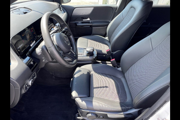 Mercedes-Benz B-Klasse 200d / AUTOMAAT / CAMERA / NAP / LEER / XENON / TELEFOON / 1e EIGENAAR