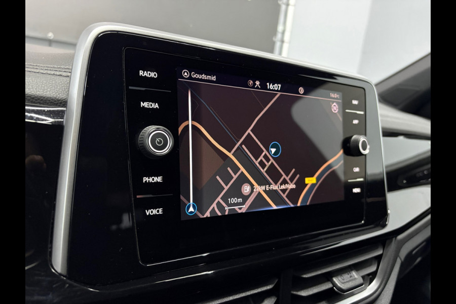 Volkswagen T-Roc 1.5 TSI R-Line Pano
