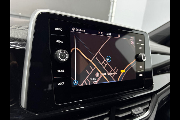 Volkswagen T-Roc 1.5 TSI R-Line Pano
