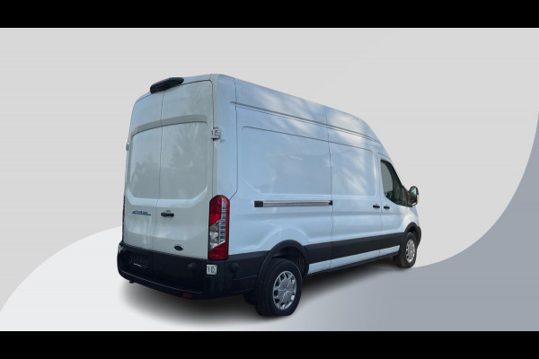 Ford E-Transit 350 L3H3 Trend 68 kWh VERKOCHT !!!!!! 230 KM | SOH 99,2% | Navigatie | Adaptieve Cruise Control | WORDT VERWACHT!