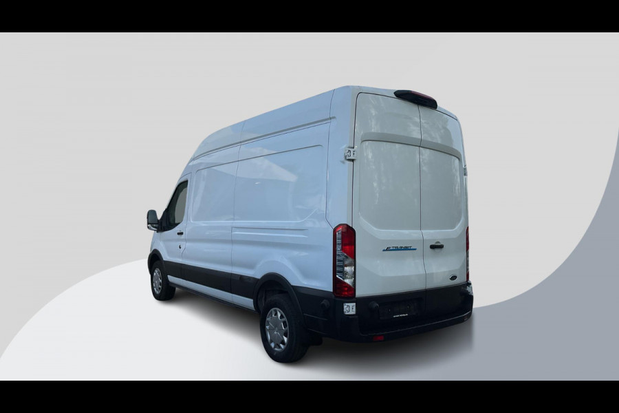 Ford E-Transit 350 L3H3 Trend 68 kWh VERKOCHT !!!!!! 230 KM | SOH 99,2% | Navigatie | Adaptieve Cruise Control | WORDT VERWACHT!