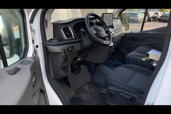 Ford E-Transit 350 L3H3 Trend 68 kWh VERKOCHT !!!!!! 230 KM | SOH 99,2% | Navigatie | Adaptieve Cruise Control | WORDT VERWACHT!