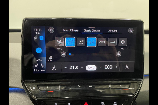 Volkswagen ID.3 First Plus 58 kWh Navigatie Apple Carplay/Android Auto Adaptive Cruise Control Camera Parkeersensoren Stoel- en stuurverwarming Lichtmetalen velgen Climate Control