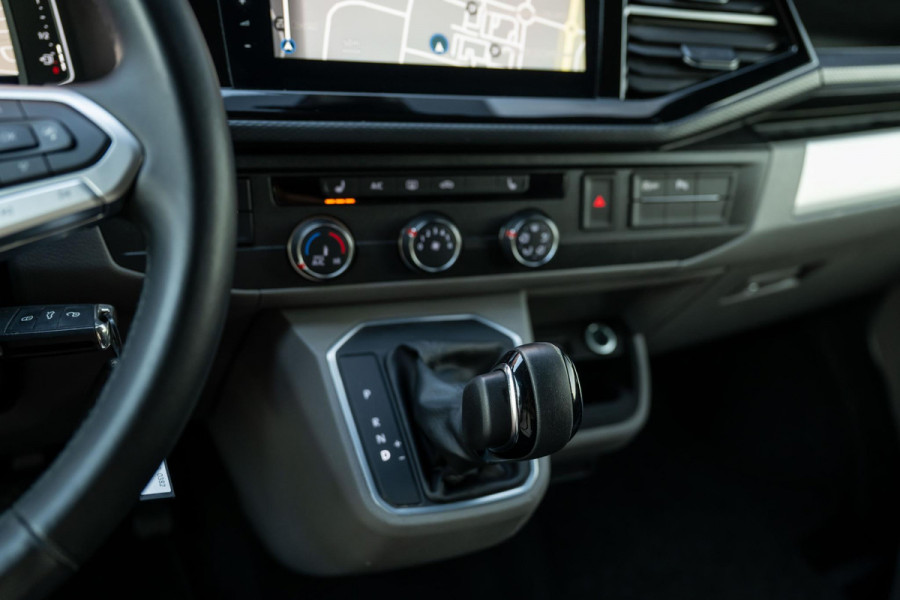 Volkswagen Transporter 2.0 TDI L2H1 30 DC 150pk Bulli 2x schuifdeur Leder