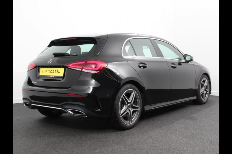 Mercedes-Benz A-Klasse 200 AMG Line Navigatie Climate Control Camera Virtual Cockpit Led Stoelverwarming Cruise control Parkeersensoren