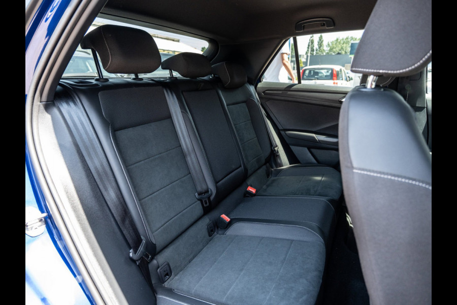 Volkswagen T-Roc 1.5 TSI 150PK DSG R-Line | Massage | Carplay | Camera | Standkachel