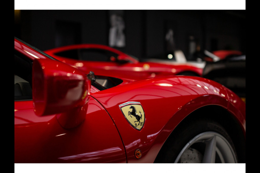 CUPRA Formentor 2.0 TSI 4DRIVE Panodak Leer 360° Memory PDC Elektr. bedienbare achterklep Stuurverwarming Navi Climate voor & achter Zwart hemelbekleding Stoelverwarming Virtual cockpit Keyless Entry & Go LM velgen