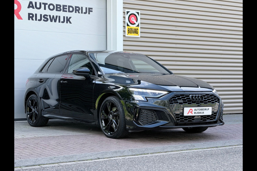 Audi A3 SPORTBACK 40 TFSI quattro S-Line Camera/AppleCarPlay