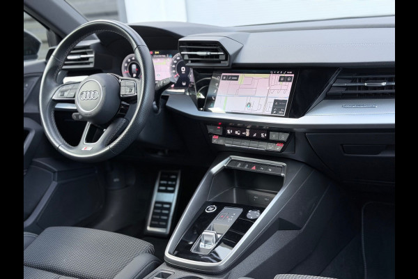 Audi A3 SPORTBACK 40 TFSI quattro S-Line Camera/AppleCarPlay