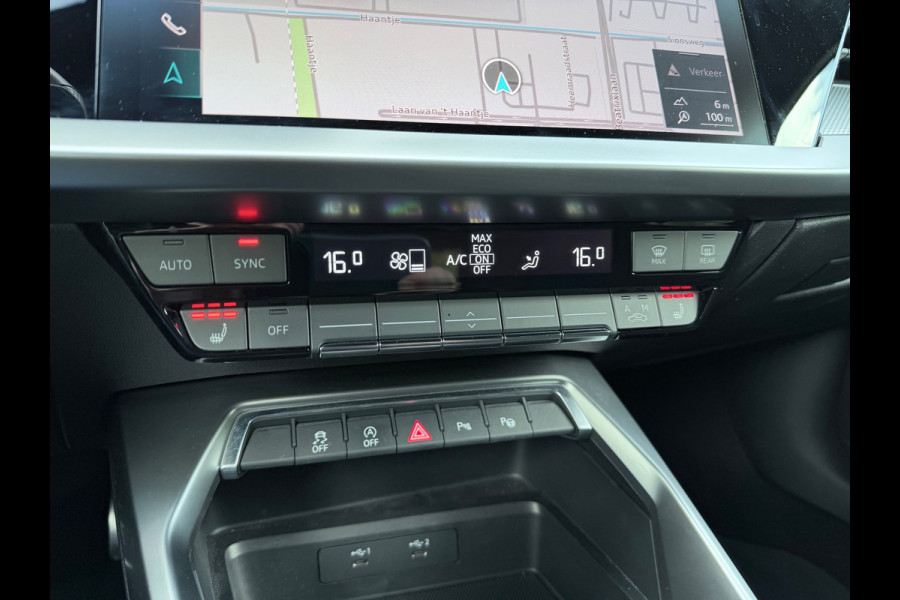 Audi A3 SPORTBACK 40 TFSI quattro S-Line Camera/AppleCarPlay