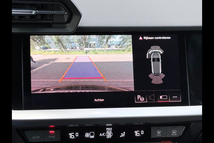 Audi A3 SPORTBACK 40 TFSI quattro S-Line Camera/AppleCarPlay