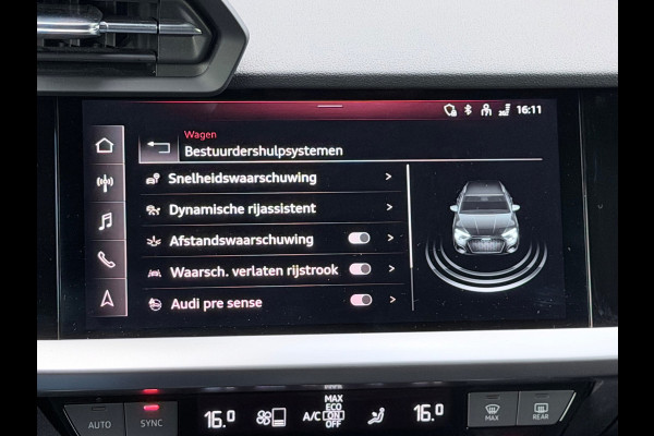 Audi A3 SPORTBACK 40 TFSI quattro S-Line Camera/AppleCarPlay