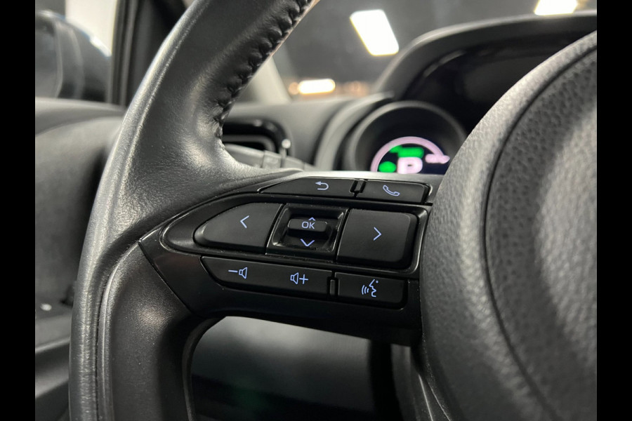 Toyota Yaris 1.5 Hybrid Dynamic| Parkeersen | Cam | Cruise |