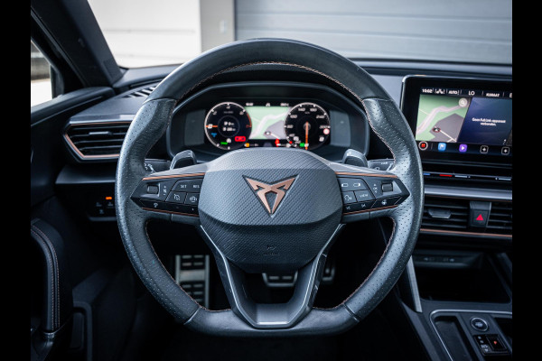 CUPRA Leon Sportstourer 1.4 e-Hybrid 245pk - Pano l ACC l Camera l Sfeerverl.