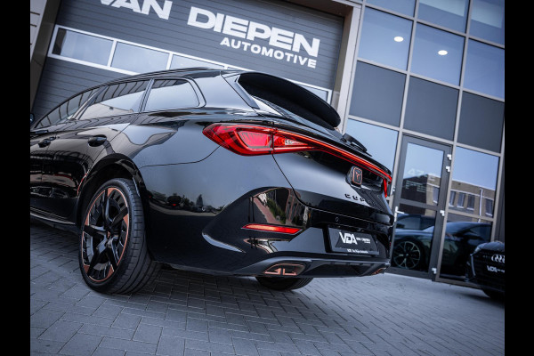 CUPRA Leon Sportstourer 1.4 e-Hybrid 245pk - Pano l ACC l Camera l Sfeerverl.