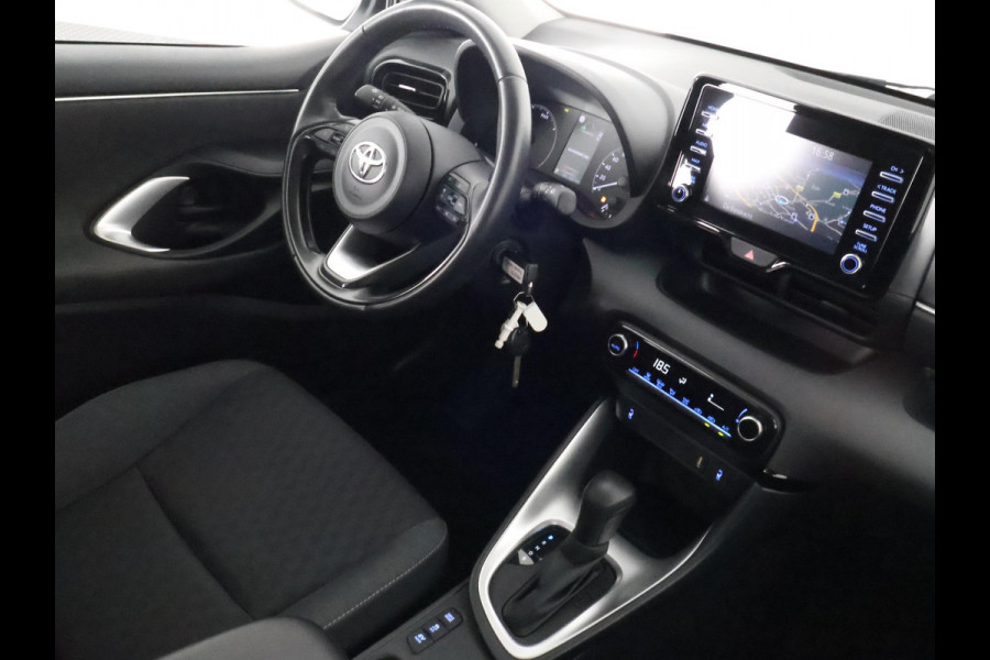Toyota Yaris 1.5 Hybrid Active Sport | Stoelverwarming | Navigatie | Camera | Apple Carplay & AndroidAUTO |