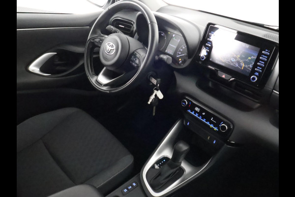 Toyota Yaris 1.5 Hybrid Active Sport | Stoelverwarming | Navigatie | Camera | Apple Carplay & AndroidAUTO |