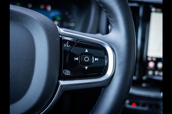 Volvo XC60 2.0 T8 Plug-in hybrid AWD Plus Black Edition - Long Range l Pano l 360cam l Memory