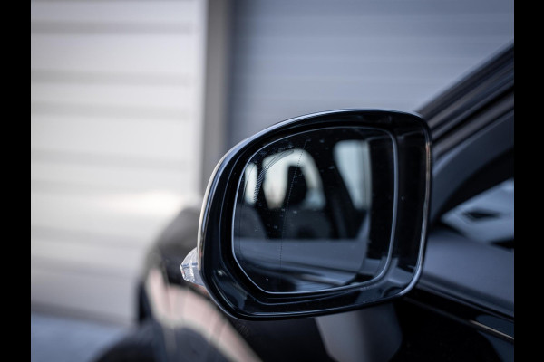 Volvo XC60 2.0 T8 Plug-in hybrid AWD Plus Black Edition - Long Range l Pano l 360cam l Memory