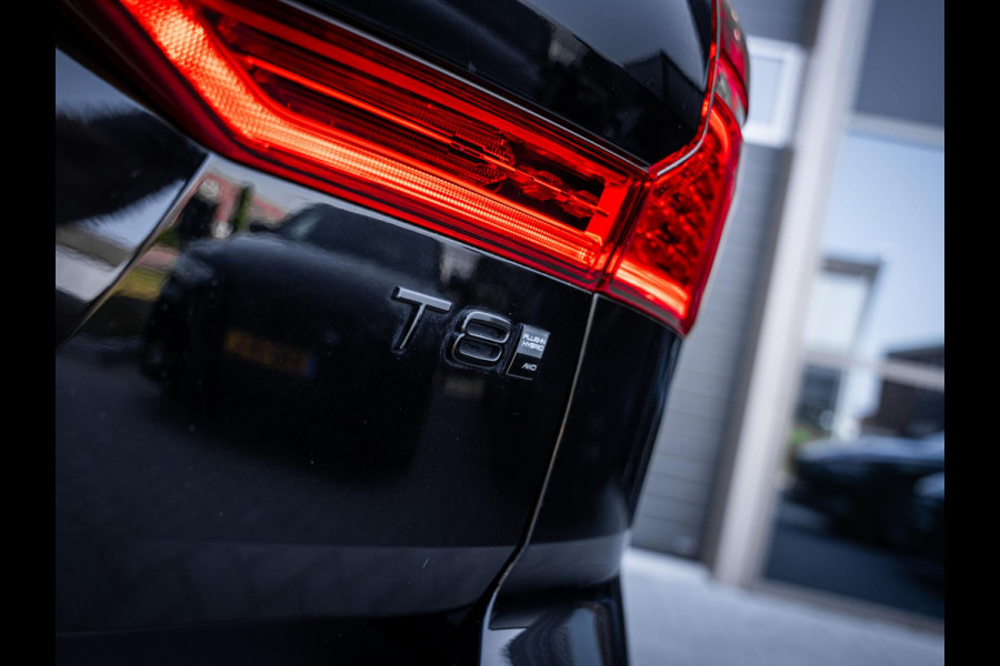 Volvo XC60 2.0 T8 Plug-in hybrid AWD Plus Black Edition - Long Range l Pano l 360cam l Memory