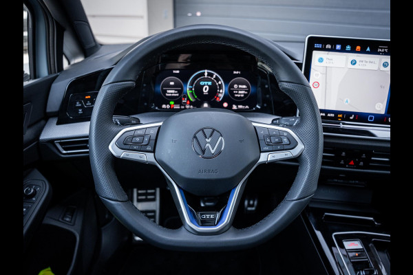 Volkswagen Golf 8.5 1.5 eHybrid GTE - 272PK l Pano l IQ-L l HUD l 360cam