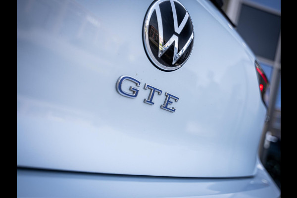 Volkswagen Golf 8.5 1.5 eHybrid GTE - 272PK l Pano l IQ-L l HUD l 360cam