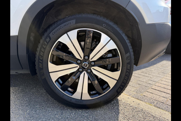 Volvo XC40 Recharge Core 70 kWh VAN: 32.900,- VOOR: 30.877,- UW WKVOORDEEL: 2.023,- | SOH 94% | VOLVO DEALER ONDERHOUDEN| ACHTERUITRIJCAMERA|