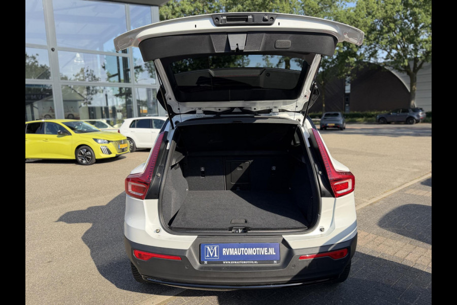 Volvo XC40 Recharge Core 70 kWh VAN: 32.900,- VOOR: 30.877,- UW WKVOORDEEL: 2.023,- | SOH 94% | VOLVO DEALER ONDERHOUDEN| ACHTERUITRIJCAMERA|