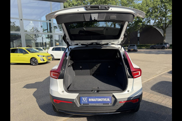 Volvo XC40 Recharge Core 70 kWh VAN: 32.900,- VOOR: 30.877,- UW WKVOORDEEL: 2.023,- | SOH 94% | VOLVO DEALER ONDERHOUDEN| ACHTERUITRIJCAMERA|