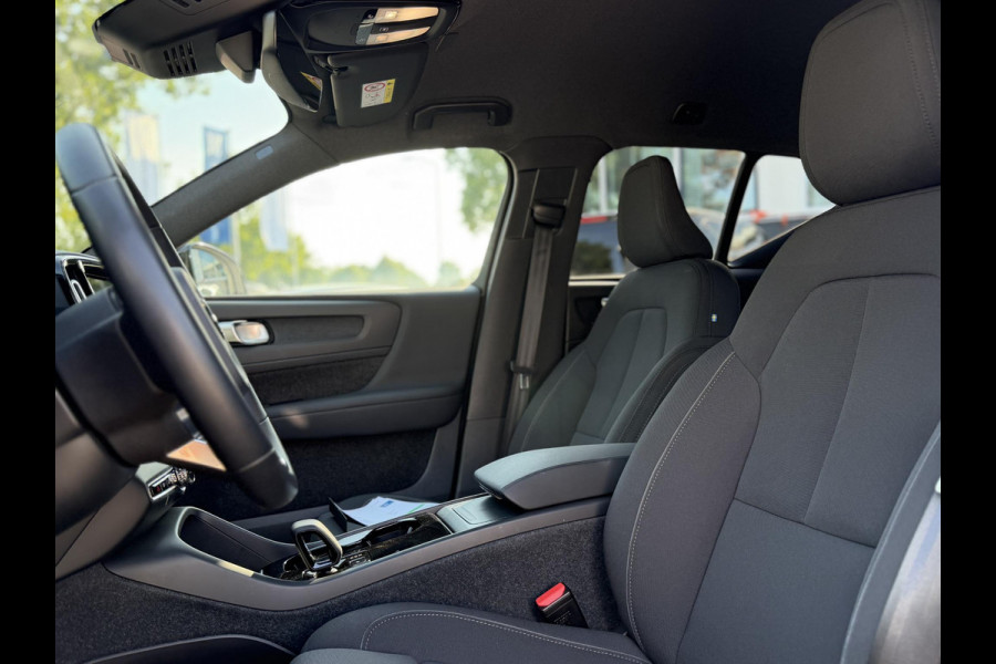 Volvo XC40 Recharge Core 70 kWh VAN: 32.900,- VOOR: 30.877,- UW WKVOORDEEL: 2.023,- | SOH 94% | VOLVO DEALER ONDERHOUDEN| ACHTERUITRIJCAMERA|