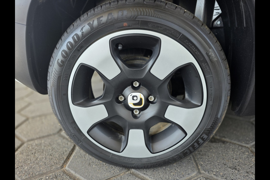 Fiat Panda Hybrid Pandina | Digitaal dashboard | Apple carpl / Andr. auto |